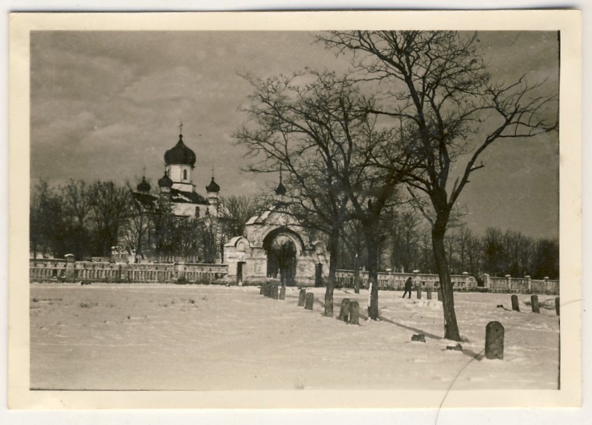 Ставрополь. Церковь Успения Пресвятой Богородицы на Успенском кладбище. архивная фотография, Фото 1942 г. с аукциона e-bay.de