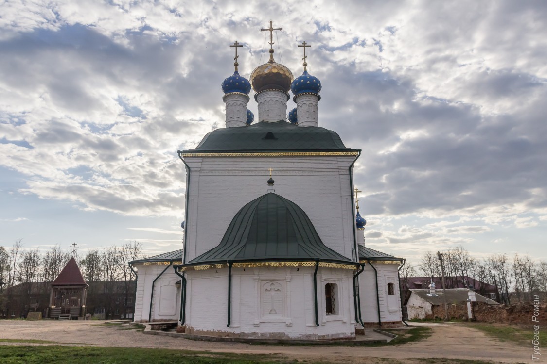 Вязьма. Церковь Спаса Преображения. фасады