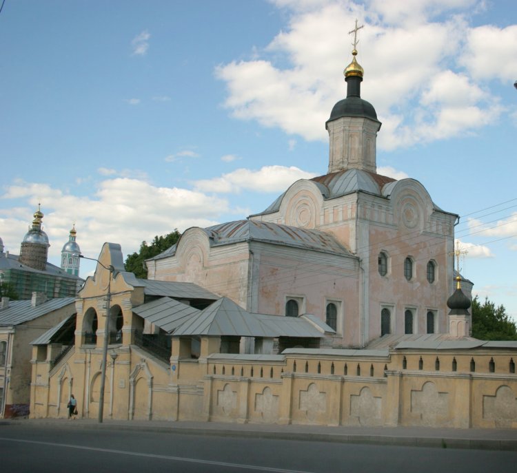 Смоленск. Троицкий монастырь. Собор Троицы Живоначальной. фасады