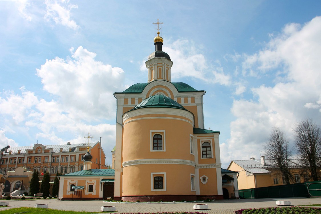 Смоленск. Троицкий монастырь. Собор Троицы Живоначальной. фасады, вид с востока