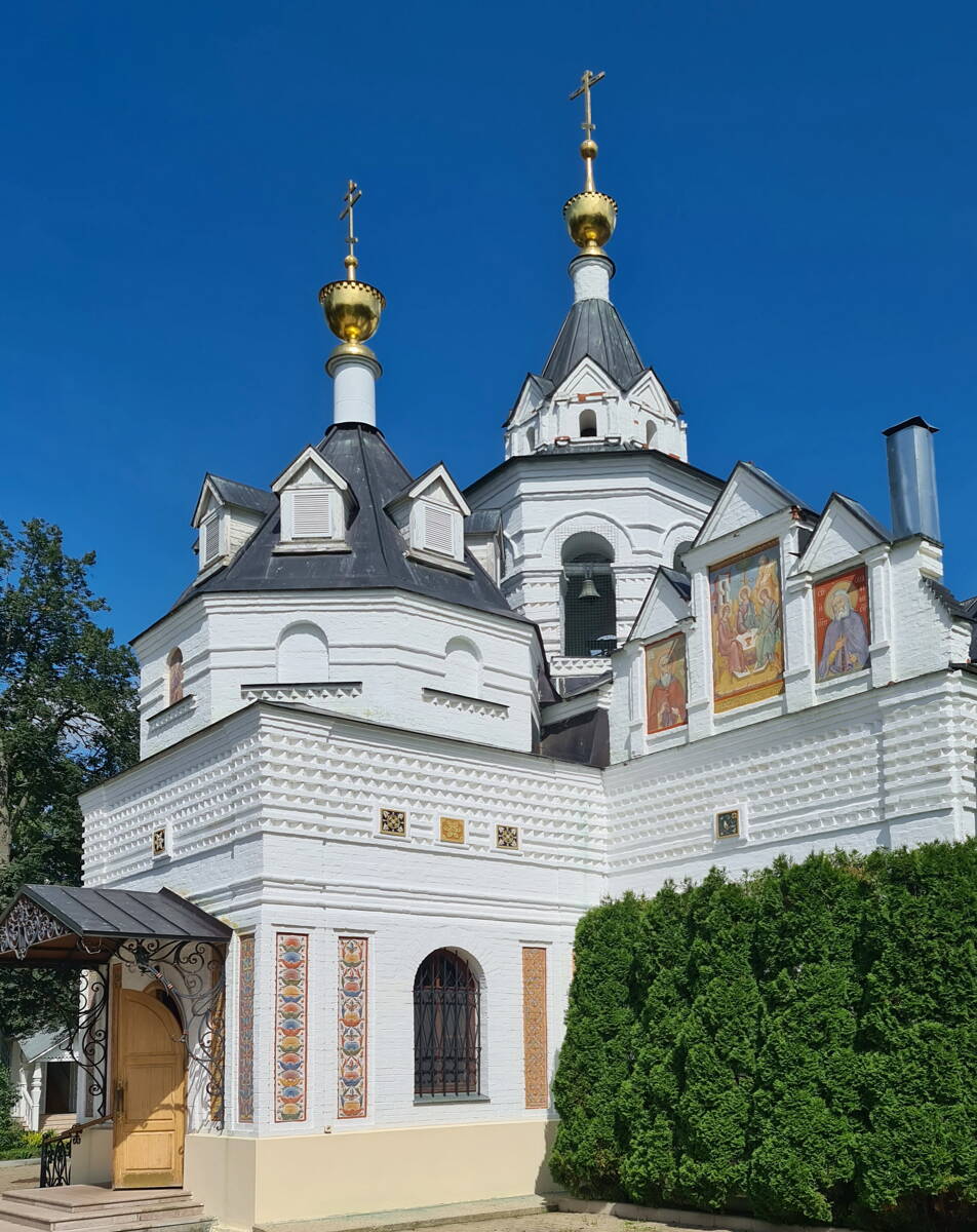 Троицкий Стефано-Махрищский женский монастырь. Церковь Стефана Махрищского, Махра (Александровский район, Владимирская область). архитектурные детали, Вид с юго-запада