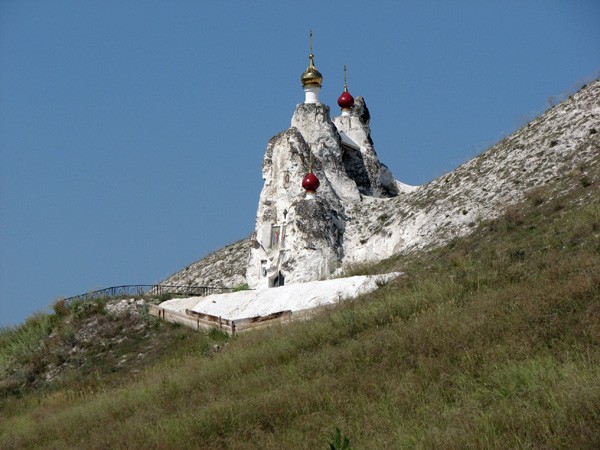 Костомарово. Костомаровский Спасский монастырь. Собор Спаса Нерукотворного Образа. фасады