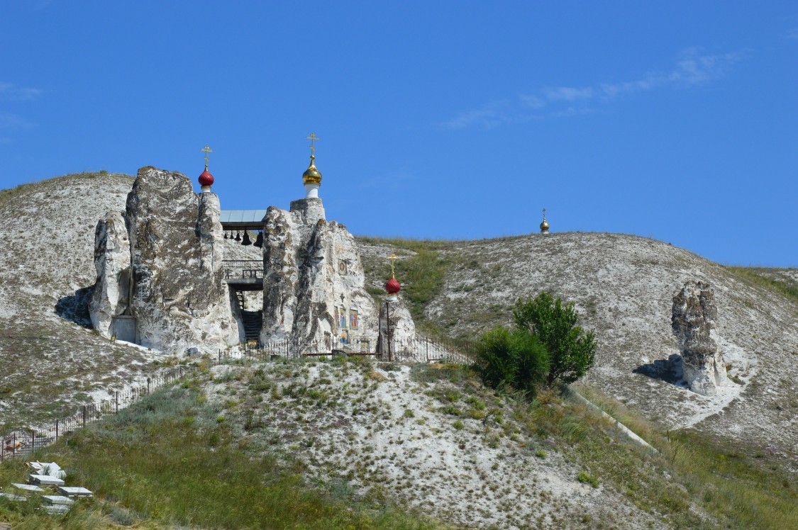 Костомаровский Спасский монастырь. Собор Спаса Нерукотворного Образа, Костомарово (Подгоренский район, Воронежская область). фасады