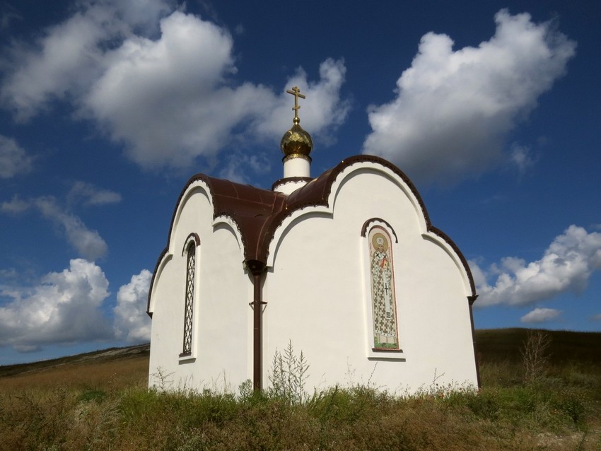 Костомаровский Спасский монастырь. Часовня Распятия Христова, Костомарово (Подгоренский район, Воронежская область). фасады