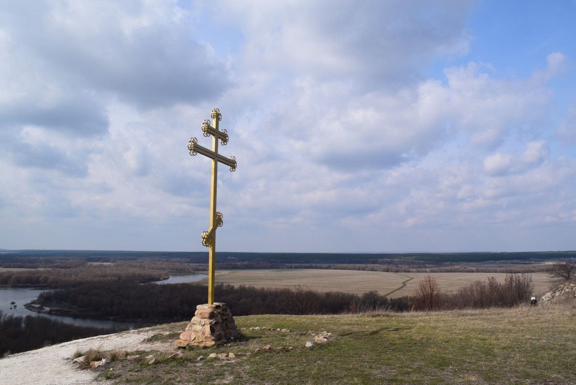 Дивногорский Монастырь, посёлок. Успенский Дивногорский мужской монастырь. Церковь Рождества Иоанна Предтечи. дополнительная информация