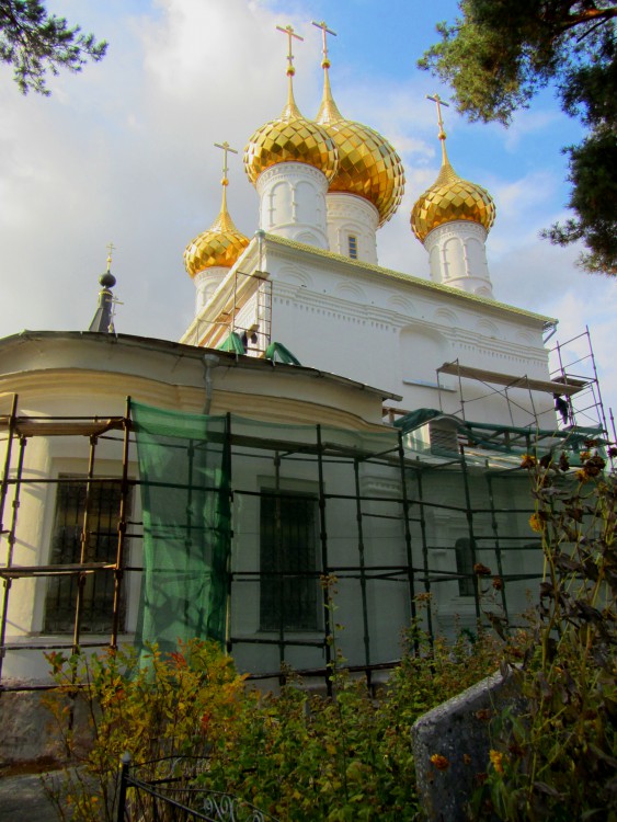 Троица. Троице-Сыпанов Пахомиево-Нерехтский женский монастырь. Собор Троицы Живоначальной. фасады