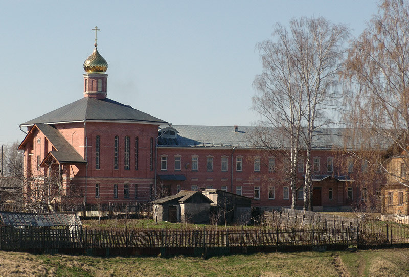 Троица. Церковь Алексия, митрополита Московского при детском приюте. фасады