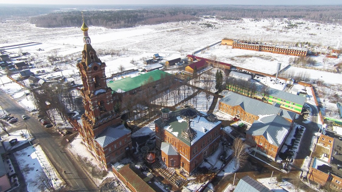 Колычёво. Казанский монастырь. общий вид в ландшафте