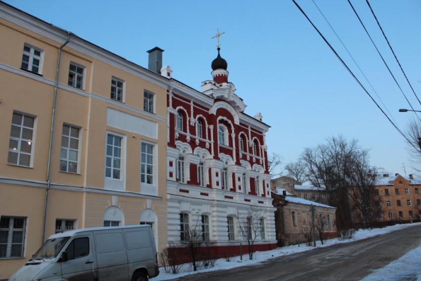 Калуга. Казанский монастырь (новый). Церковь Гурия Казанского. фасады, Вид с юго-запада