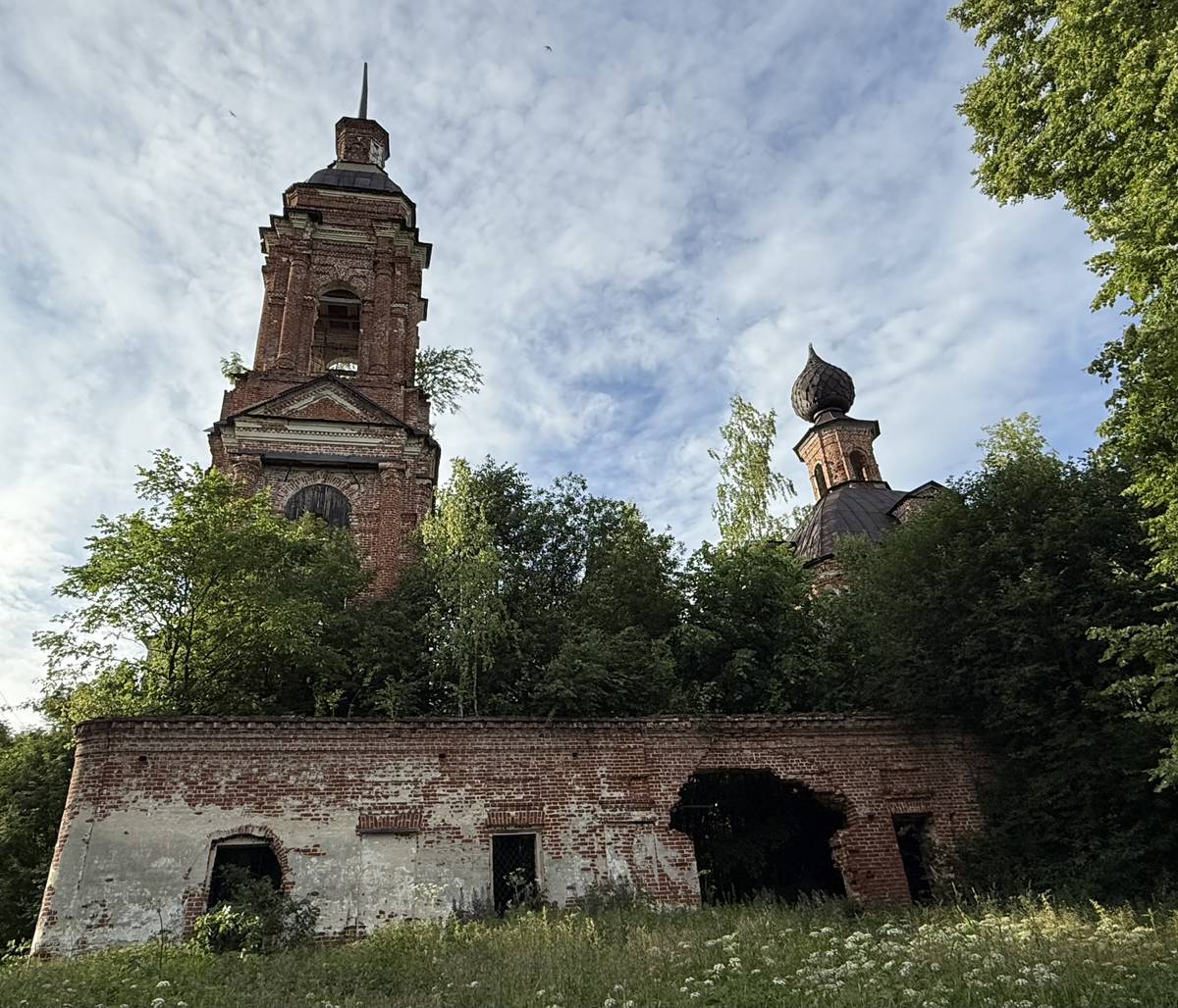 Церковь Воскресения Христова, Унжа (Макарьевский район, Костромская область). фасады, Вид с юга