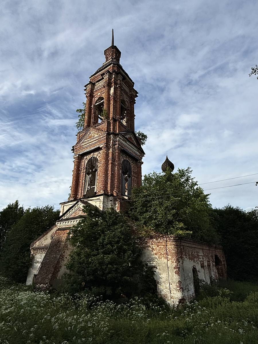 Церковь Воскресения Христова, Унжа (Макарьевский район, Костромская область). фасады, Вид с юго-запада