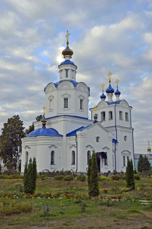 Орёл. Успенский мужской монастырь. Церковь Успения Пресвятой Богородицы (новая). фасады