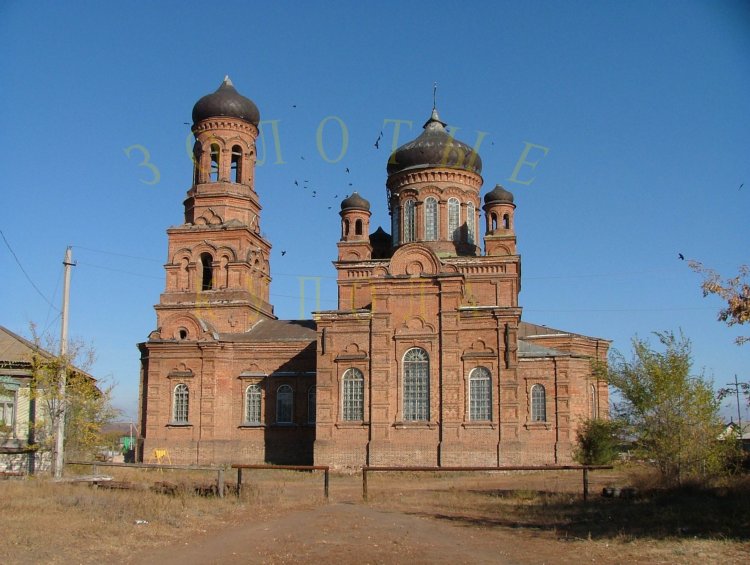 Покровка. Церковь Покрова Пресвятой Богородицы. общий вид в ландшафте, с.Покровка