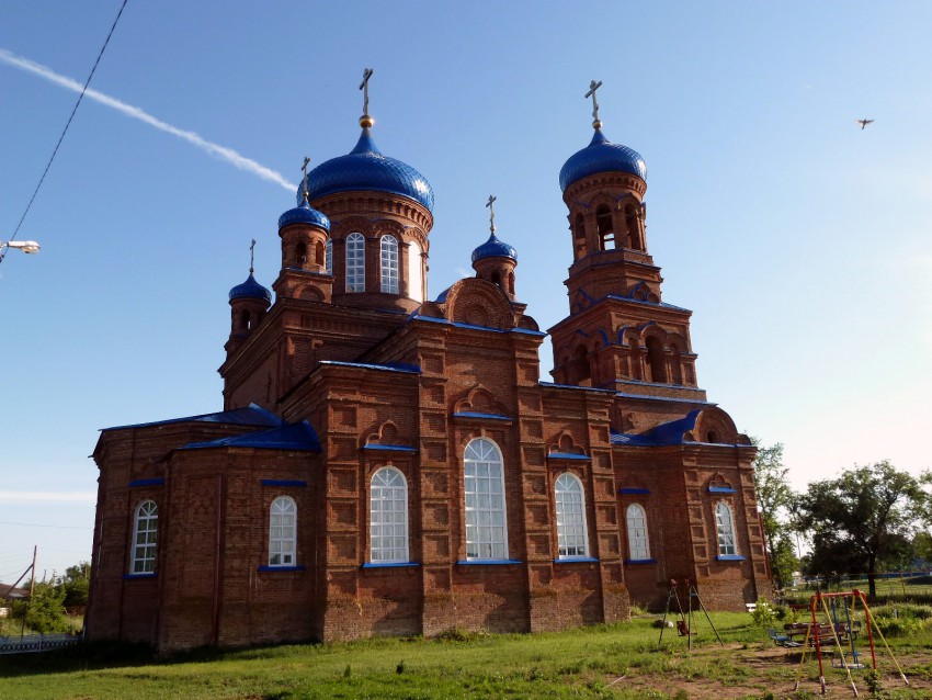 Покровка. Церковь Покрова Пресвятой Богородицы. фасады