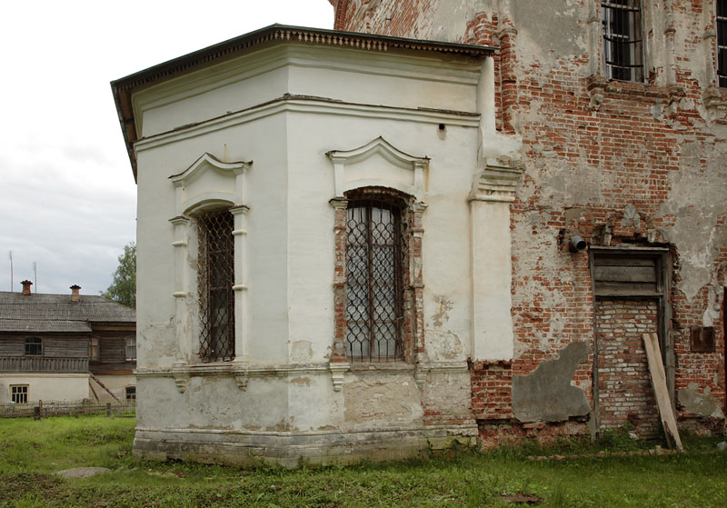Церковь Казанской иконы Божией Матери, Заозерье (Угличский район, Ярославская область). архитектурные детали
