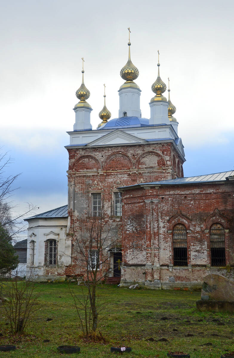 Церковь Казанской иконы Божией Матери, Заозерье (Угличский район, Ярославская область). архитектурные детали