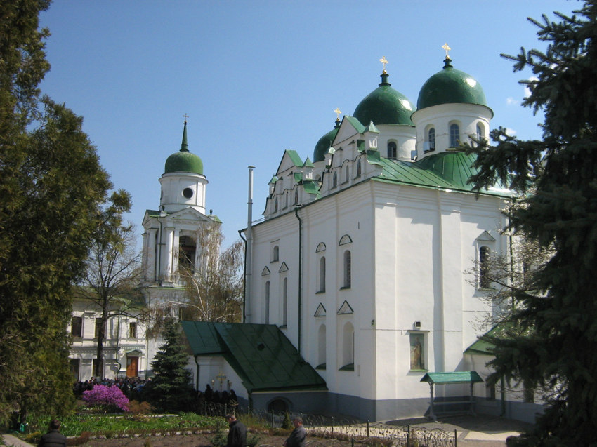 Киев. Вознесенский Флоровский женский монастырь. Собор Вознесения Господня. фасады