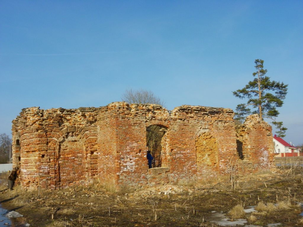 Церковь Петра и Павла, Клопицы (Волосовский район, Ленинградская область). фасады