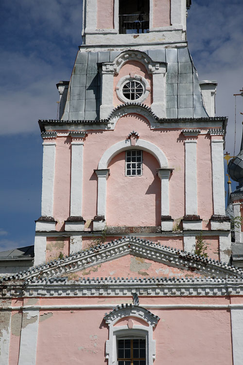 Флоровское. Церковь Флора и Лавра. архитектурные детали