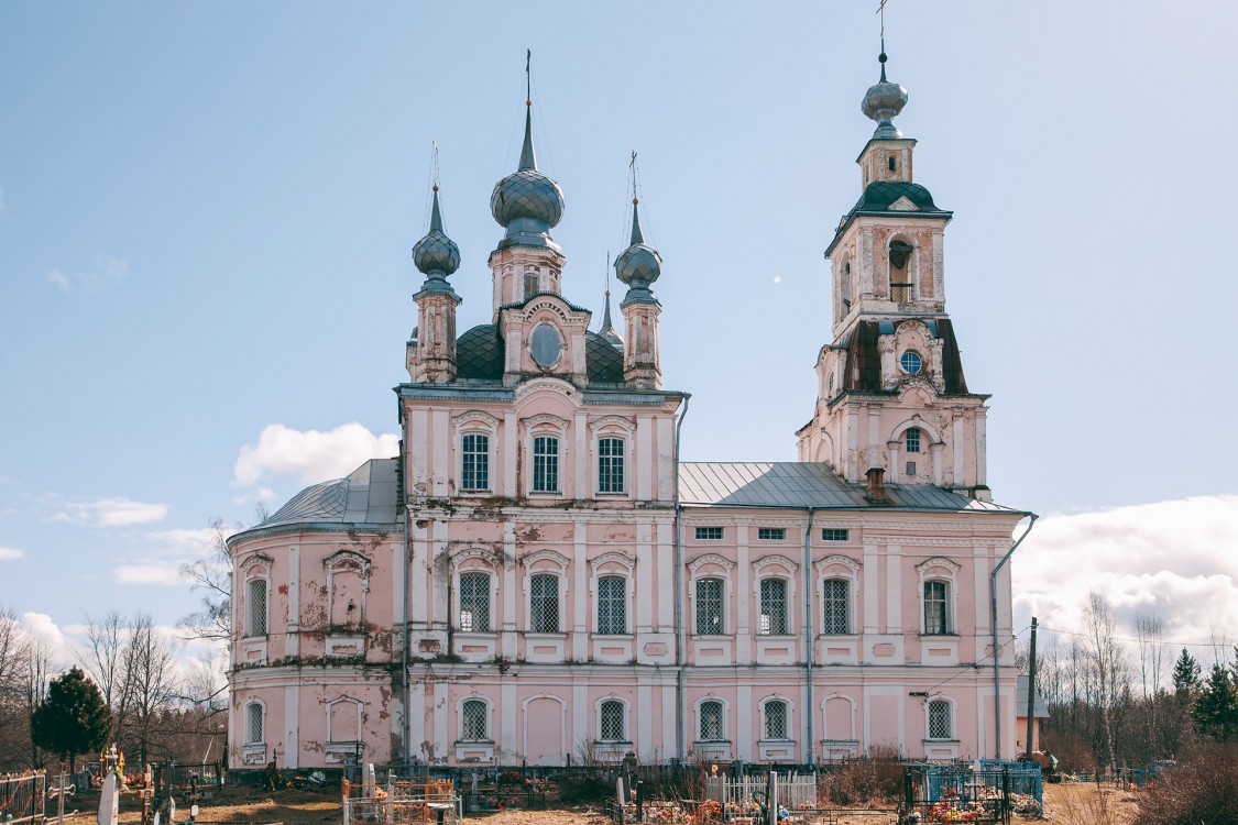 Церковь Флора и Лавра, Флоровское (Большесельский район, Ярославская область). фасады