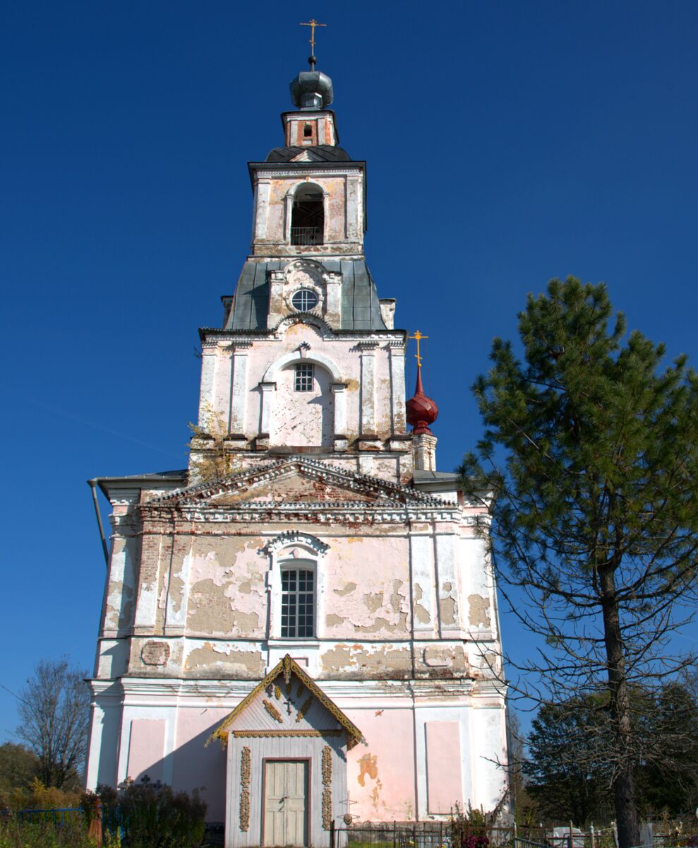 Церковь Флора и Лавра, Флоровское (Большесельский район, Ярославская область). фасады