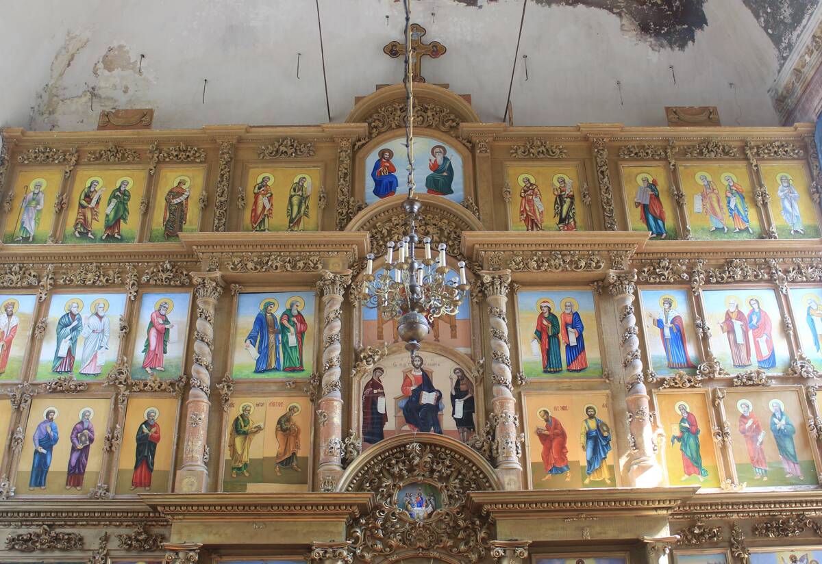 Церковь Флора и Лавра, Флоровское (Большесельский район, Ярославская область). интерьер и убранство, Верхняя часть иконостаса в верхнем храме