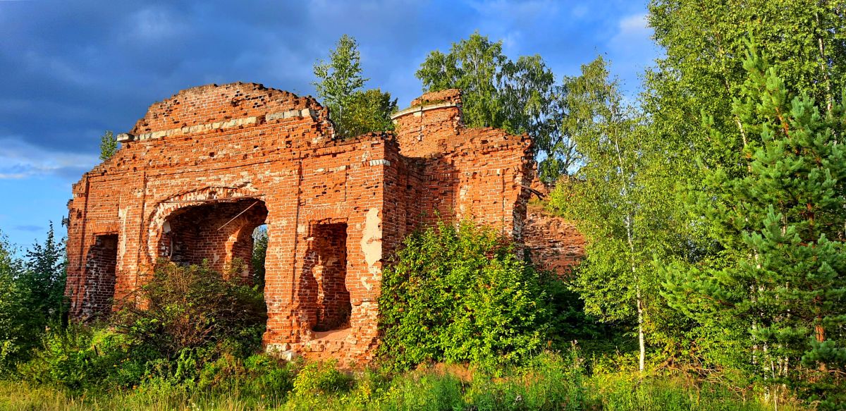 Церковь Спаса Нерукотворного Образа, Даратники (Переславский район и г. Переславль-Залесский, Ярославская область). фасады