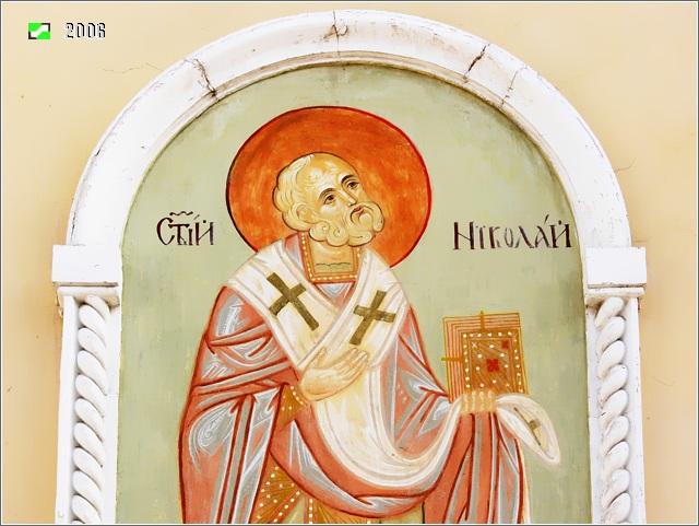 Троице-Никольский женский монастырь. Церковь Троицы Живоначальной, Ташкент (Узбекистан, Прочие страны). архитектурные детали, Фреска на западном фасаде слева от входа