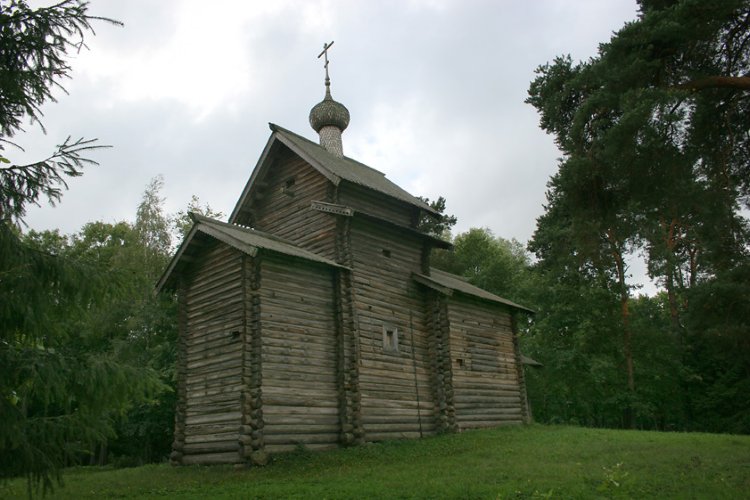 Музей деревянного зодчества Витославлицы. Церковь Николая Чудотворца из деревни Тухоля Крестецкого района, Юрьево (Великий Новгород, город, Новгородская область). фасады
