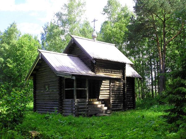 Юрьево. Музей деревянного зодчества Витославлицы. Церковь Троицы Живоначальной из Реконьской пустыни Любытинского района. фасады, Церковь Святой Троицы из Реконьской пустыни Любытинского района. Постройка второй половины XVII века.