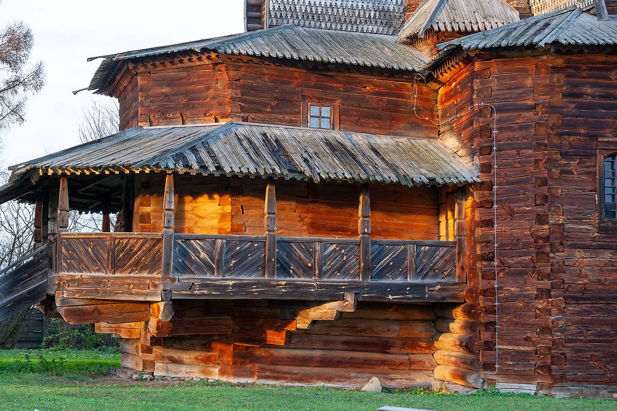 архитектурные детали. Музей деревянного зодчества. Церковь Преображения Господня из с. Козлятьево, Суздаль (Суздальский район, Владимирская область)