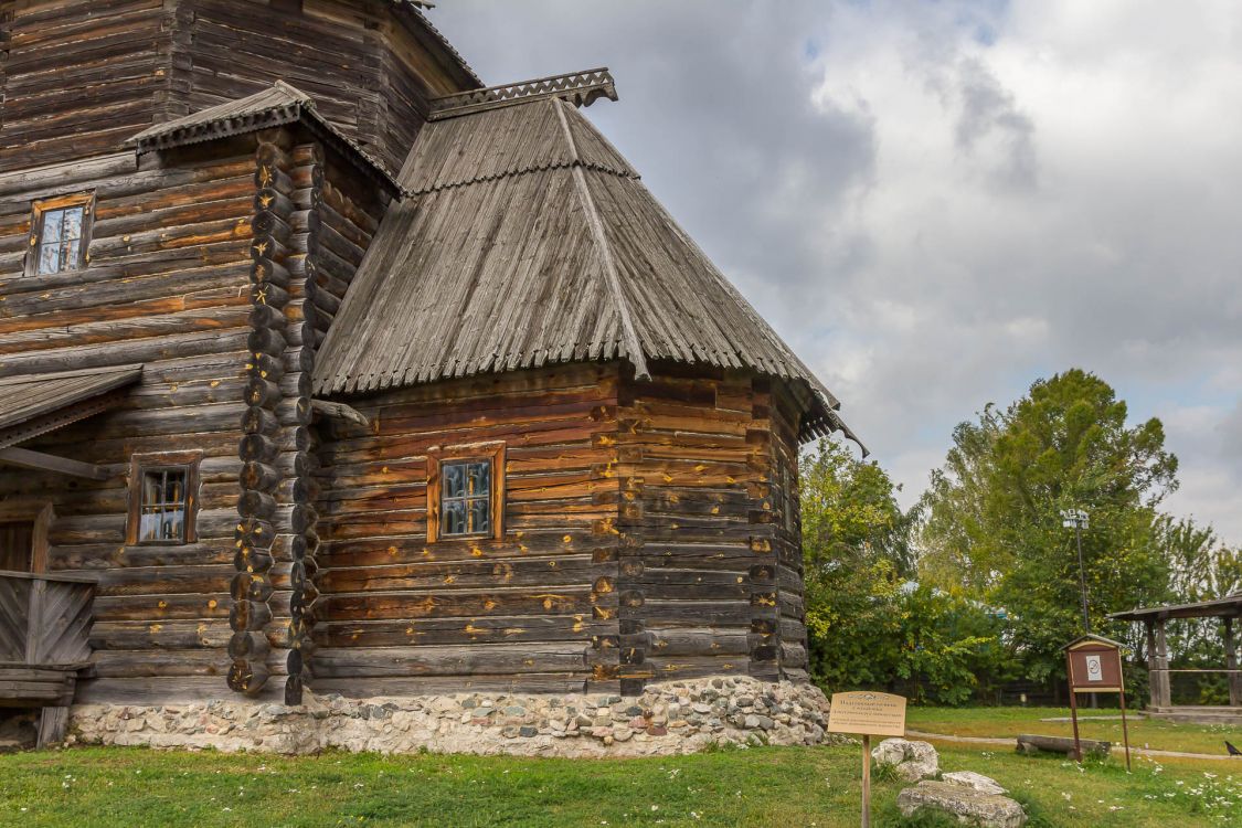 Музей деревянного зодчества. Церковь Воскресения Христова из с. Патакино, Суздаль (Суздальский район, Владимирская область). архитектурные детали