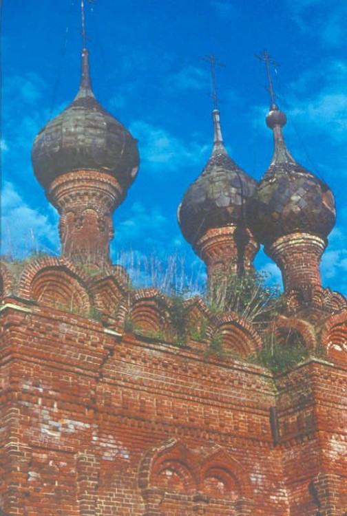 Храмовый комплекс. Церкви Воскресения Христова и Паисия и Уара, Варницы (Ростовский район, Ярославская область). архитектурные детали