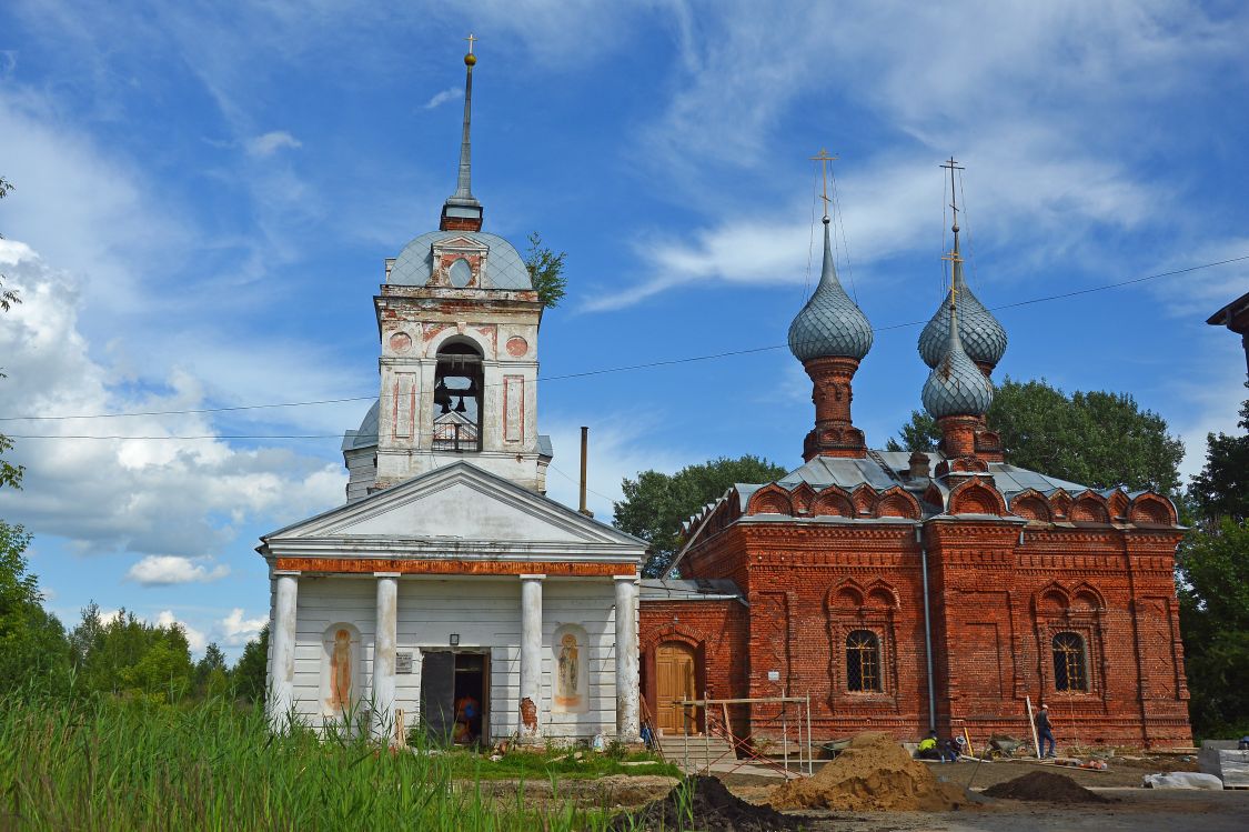 Варницы. Храмовый комплекс. Церкви Воскресения Христова и Паисия и Уара. фасады