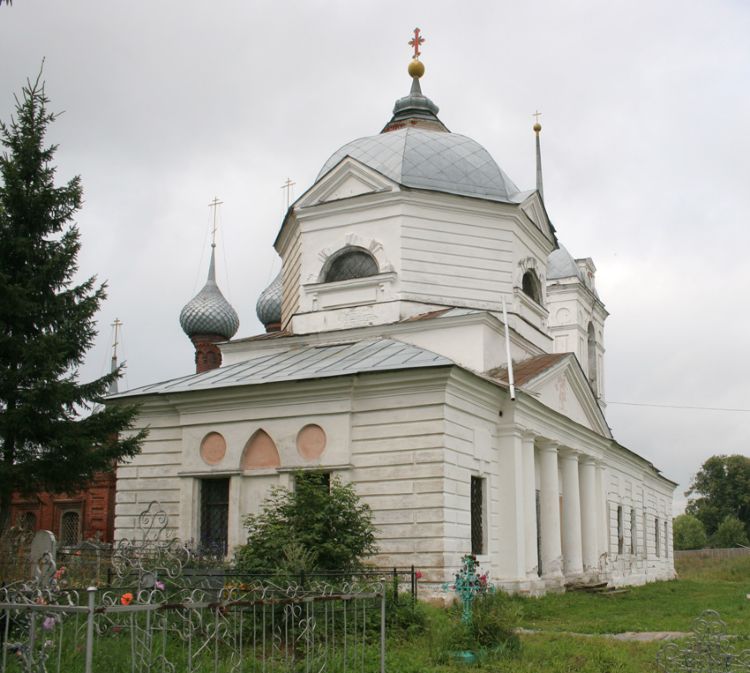 Церковь Воскресения Христова, Варницы (Ростовский район, Ярославская область). фасады
