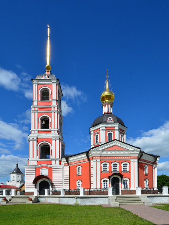 Троице-Варницкий монастырь. Собор Троицы Живоначальной (новый), Варницы (Ростовский район, Ярославская область). фасады, Вид с юга