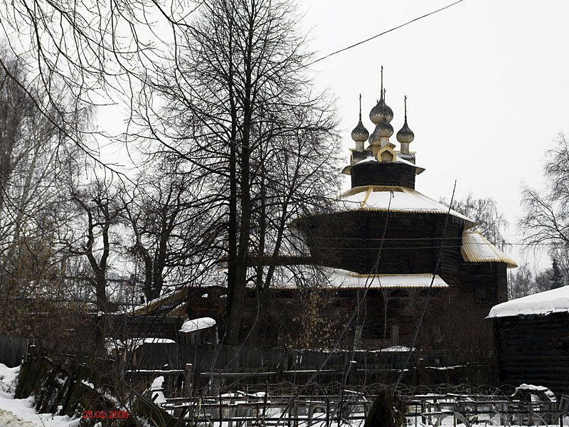 Кострома. Музей деревянного зодчества. Церковь Собора Пресвятой Богородицы из с. Холм. фасады