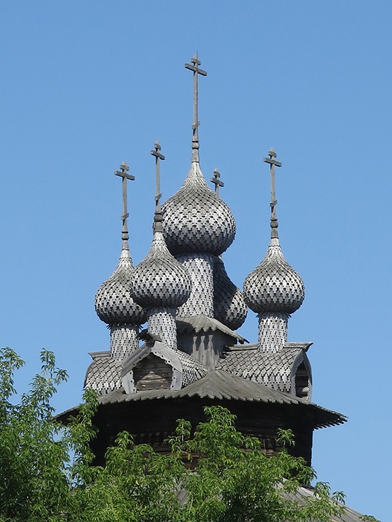 Кострома. Музей деревянного зодчества. Церковь Собора Пресвятой Богородицы из с. Холм. фасады