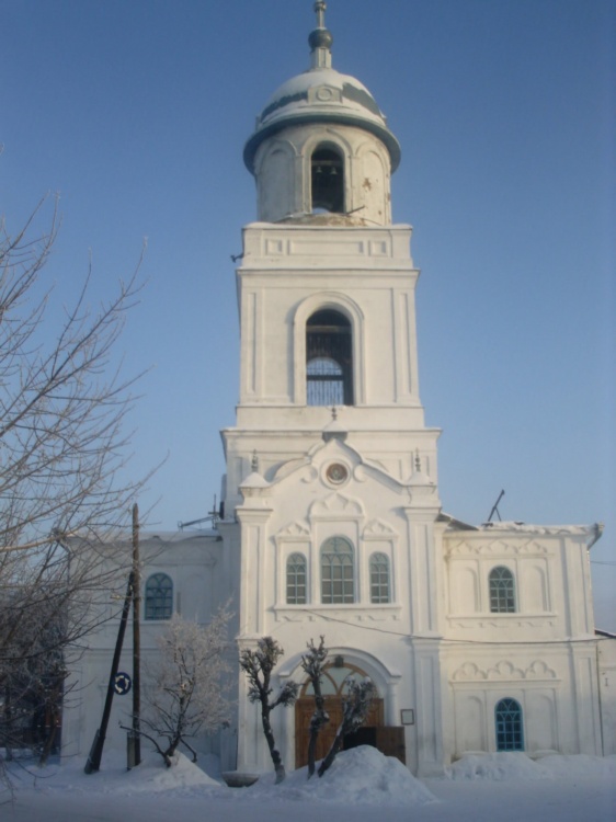 Шадринск. Кафедральный собор Николая Чудотворца. фасады, Лицевая часть (вход).
В верхней части имеется колокольня.
