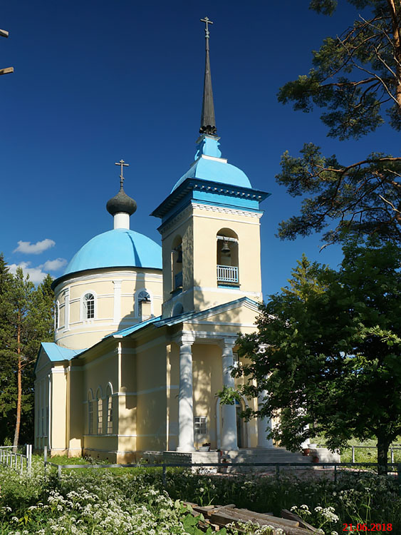 Большая Шалга, урочище. Церковь Покрова Пресвятой Богородицы. фасады