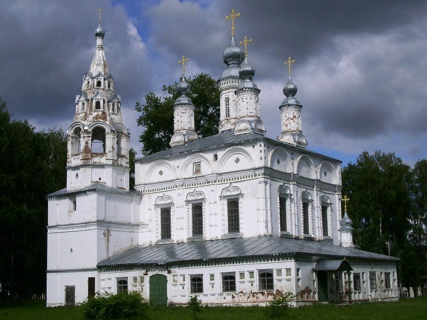 Великий Устюг. Устюжский Спасо-Преображенский женский монастырь. Церковь Спаса Преображения. фасады, вид с юга