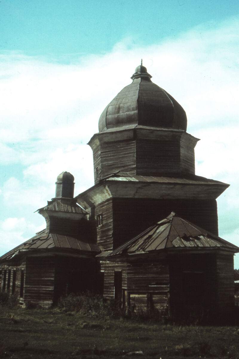 Церковь Воздвижения Креста Господня, Ухтома (Вашкинский район, Вологодская область). фасады