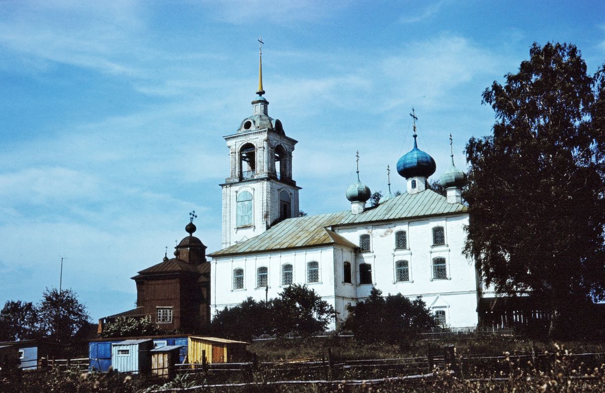 Дмитриево. Церковь Благовещения Пресвятой Богородицы. фасады