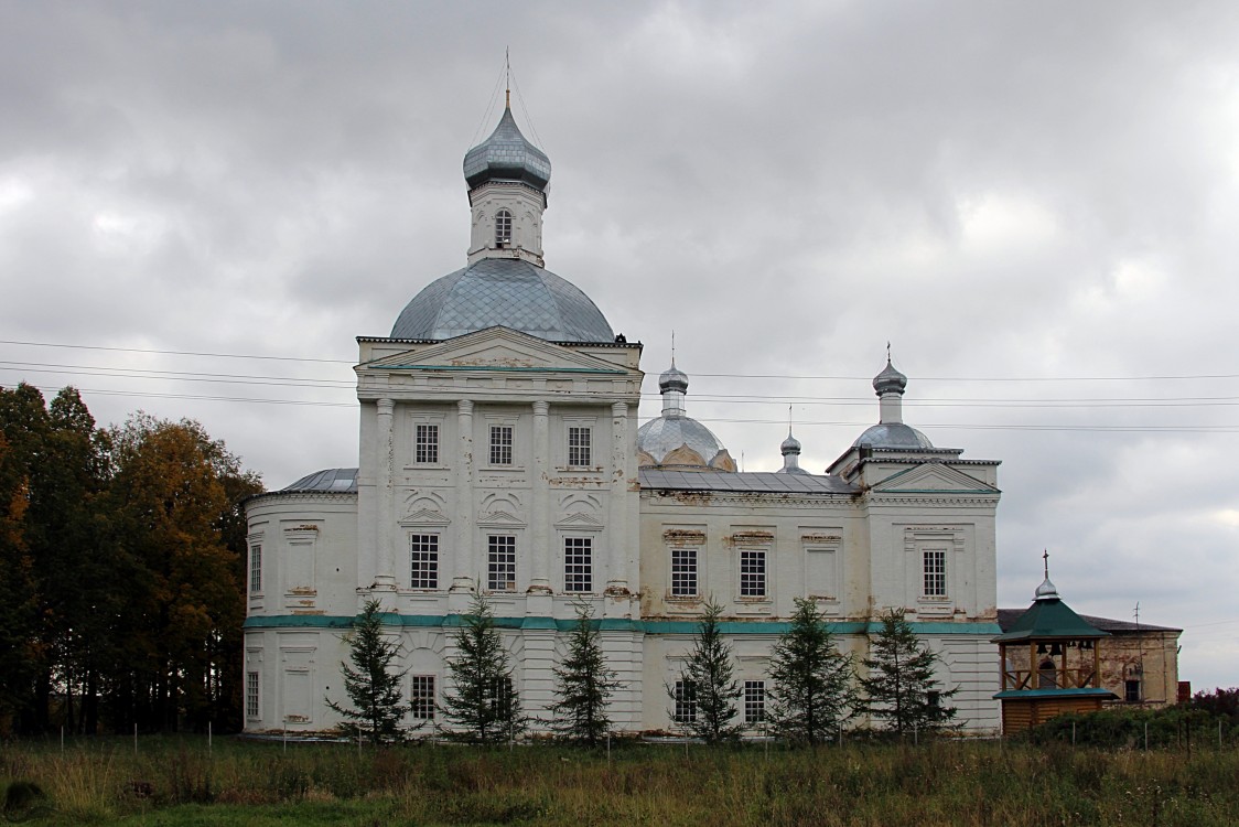 Семенка. Церковь Георгия Победоносца. фасады