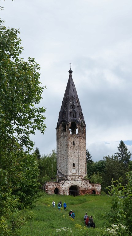 Церковь Воскресения Христова, Высоко, урочище (Солигаличский район, Костромская область). фасады