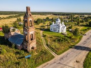 Церковь Успения Пресвятой Богородицы, Вид сверху (фото с дрона)<br>, Воронье, Судиславский район, Костромская область