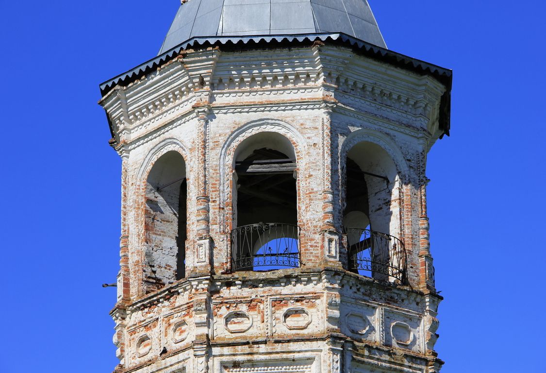 Собор Воскресения Христова, Лальск (Лузский район, Кировская область). архитектурные детали, Ярус звона.