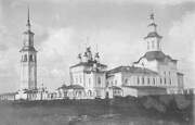 Собор Воскресения Христова, Ансамбль Воскресенского собора с колокольней и Благовещенской церкви. Начало XX века. Источник: https://pastvu.com/ps?f=r!8131_s!5_y!-100!1917<br>, Лальск, Лузский район, Кировская область