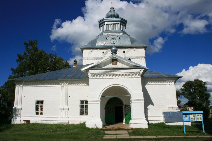 Великорецкое. Церковь Спаса Преображения. фасады