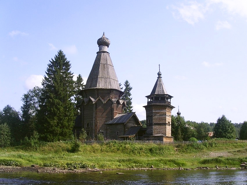 Согиницы. Церковь Николая Чудотворца. общий вид в ландшафте, вид с северо-запада